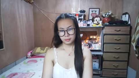 asian_llory online show from September 2025 11:48:02 PM