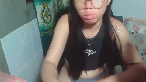 Snapshot of asian_rhean chatting on January 2025 07:56:02 PM Rhean online show from January 2025 07:56:02 PM
