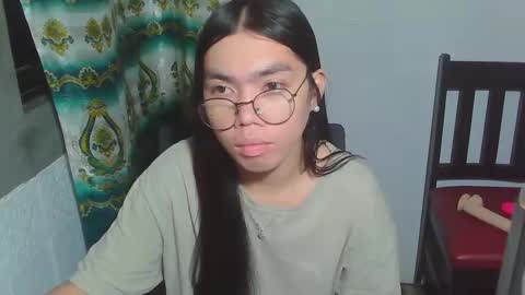 Snapshot of asian_rhean chatting on February 2025 01:19:02 PM Rhean online show from February 2025 01:19:02 PM