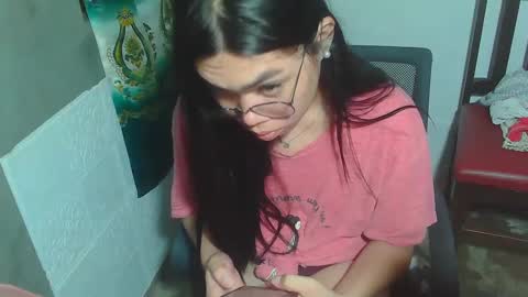 Snapshot of asian_rhean chatting on February 2025 07:53:02 PM Rhean online show from February 2025 07:53:02 PM