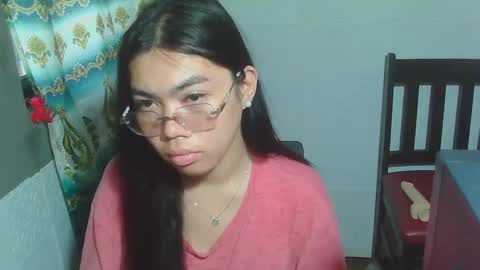 Snapshot of asian_rhean chatting on February 2025 05:30:01 AM Rhean online show from February 2025 05:30:01 AM
