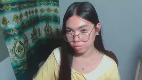 Snapshot of asian_rhean chatting on February 2025 05:42:02 PM Rhean online show from February 2025 05:42:02 PM