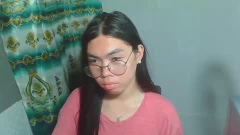 Snapshot of asian_rhean chatting on February 2025 01:53:02 PM Rhean online show from February 2025 01:53:02 PM