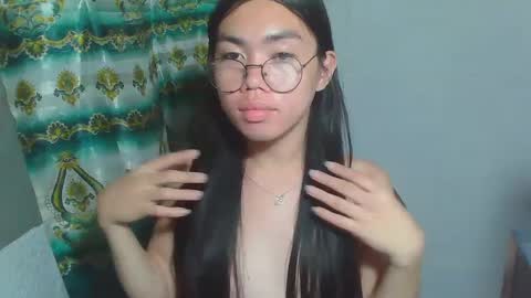 Snapshot of asian_rhean chatting on March 2025 08:42:02 PM Rhean online show from March 2025 08:42:02 PM