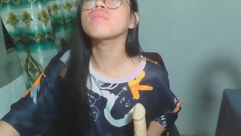 Snapshot of asian_rhean chatting on March 2025 03:07:01 PM Rhean online show from March 2025 03:07:01 PM