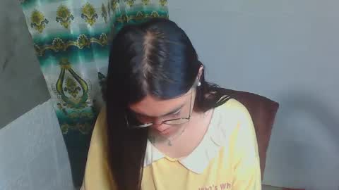 Snapshot of asian_rhean chatting on March 2025 02:12:01 PM Rhean online show from March 2025 02:12:01 PM