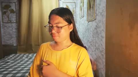 Snapshot of asian_rhean chatting on September 2025 10:15:01 AM Rhean online show from September 2025 10:15:01 AM