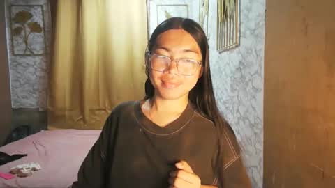 Snapshot of asian_rhean chatting on September 2025 11:32:01 AM Rhean online show from September 2025 11:32:01 AM