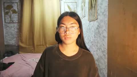 Snapshot of asian_rhean chatting on September 2025 11:44:02 AM Rhean online show from September 2025 11:44:02 AM