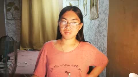 Snapshot of asian_rhean chatting on September 2025 05:48:01 PM Rhean online show from September 2025 05:48:01 PM