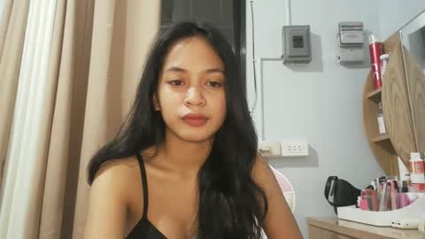 asian_trish online show from October 2025 01:00:02 PM