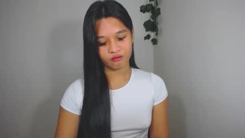 Yan online show from December 2025 12:30:01 AM