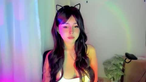 Snapshot of asianbabenicky chatting on March 2026 05:57:01 AM Hien online show from March 2026 05:57:01 AM