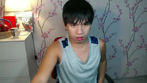 Snapshot of asianbigdickintown chatting on October 2025 10:43:01 PM Sonny boy online show from October 2025 10:43:01 PM