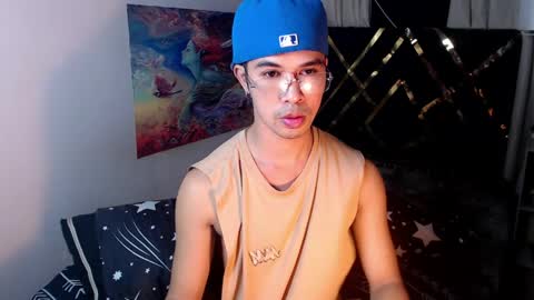 Snapshot of asiancum_peter chatting on April 2026 11:37:01 AM asiancum_peter online show from April 2026 11:37:01 AM