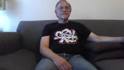 Snapshot of asianmixedman chatting on June 2026 01:18:01 AM Asian Mixed Man online show from June 2026 01:18:01 AM