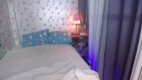 Snapshot of asiansmokeyxx chatting on December 2025 03:29:01 PM prince online show from December 2025 03:29:01 PM