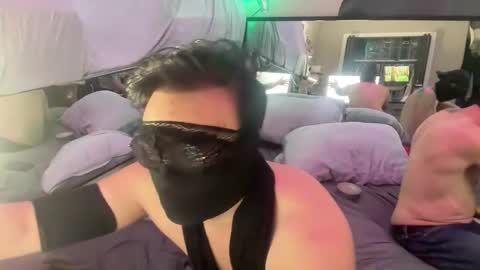 asianwhite109430742176 online show from December 2025 07:51:02 PM