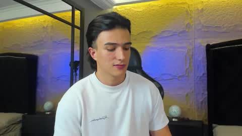 Aslan  online show from January 2026 04:05:02 AM