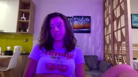 Snapshot of asleyfabello chatting on June 2026 10:46:02 AM Monica online show from June 2026 10:46:02 AM