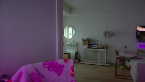 iwantaspen online show from June 2026 06:50:01 PM