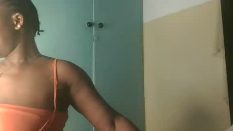 Snapshot of asscluupper chatting on October 2025 12:14:02 PM asscluupper online show from October 2025 12:14:02 PM