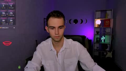 Snapshot of astren_villo chatting on December 2025 08:16:02 PM astren online show from December 2025 08:16:02 PM