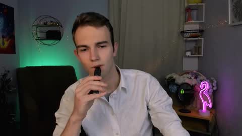 Snapshot of astren_villo chatting on January 2026 08:13:02 PM astren online show from January 2026 08:13:02 PM