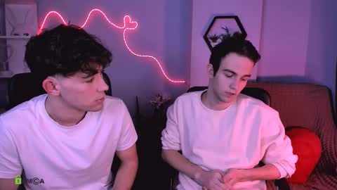 Snapshot of astren_villo chatting on February 2026 01:32:02 PM astren online show from February 2026 01:32:02 PM