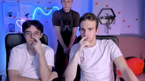 Snapshot of astren_villo chatting on February 2026 08:27:01 PM astren online show from February 2026 08:27:01 PM