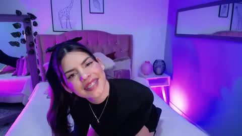 astrid_velle online show from October 2025 04:44:02 AM