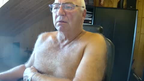 asusandy online show from September 2025 08:14:02 AM