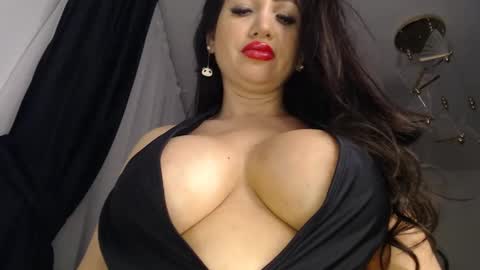 Snapshot of asyax chatting on March 2025 06:54:01 PM Assya online show from March 2025 06:54:01 PM