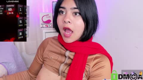 Snapshot of atena_hill chatting on December 2024 12:33:02 AM Athena online show from December 2024 12:33:02 AM