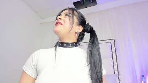 Snapshot of atena_hill chatting on January 2025 11:24:01 PM Athena online show from January 2025 11:24:01 PM