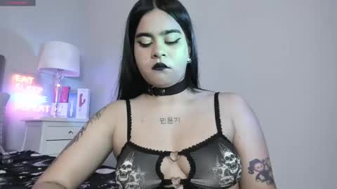 Snapshot of atena_hill chatting on September 2025 07:39:02 PM Athena online show from September 2025 07:39:02 PM