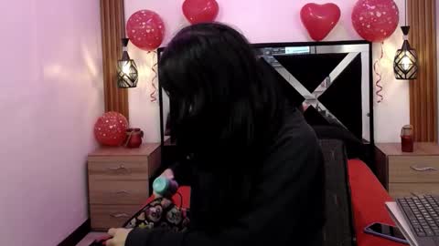 Snapshot of atenea_420 chatting on February 2026 12:01:02 PM COLOMBIA online show from February 2026 12:01:02 PM