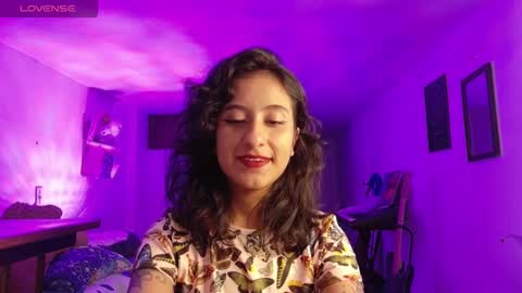 Atenea online show from December 2025 02:30:01 AM