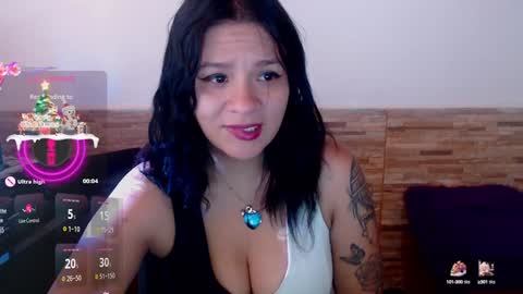 Snapshot of athenea_russo4 chatting on December 2024 11:41:02 AM BELA online show from December 2024 11:41:02 AM