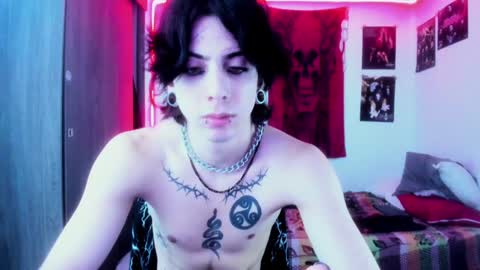 athenauwu online show from December 2024 07:06:02 AM