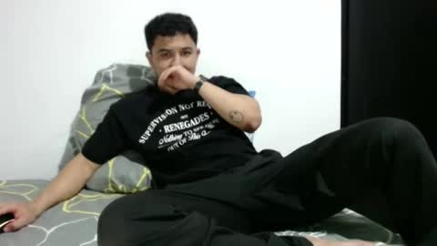 Snapshot of athleticboy2026 chatting on September 2025 01:40:01 AM Robin online show from September 2025 01:40:01 AM