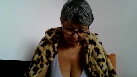 Snapshot of atikaarea chatting on December 2024 10:50:02 AM atikaarea online show from December 2024 10:50:02 AM