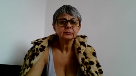 Snapshot of atikaarea chatting on December 2024 08:34:01 AM atikaarea online show from December 2024 08:34:01 AM