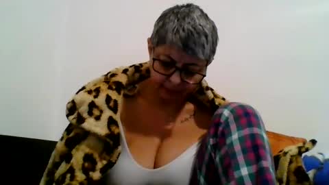 Snapshot of atikaarea chatting on December 2024 03:04:02 PM atikaarea online show from December 2024 03:04:02 PM