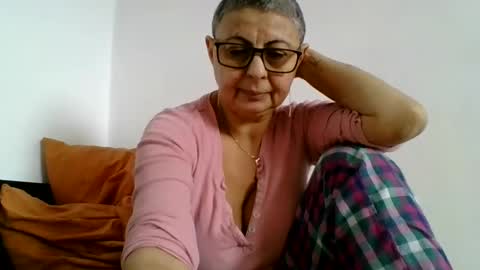 Snapshot of atikaarea chatting on January 2025 11:41:02 AM atikaarea online show from January 2025 11:41:02 AM