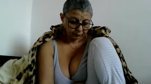 Snapshot of atikaarea chatting on January 2025 12:30:01 PM atikaarea online show from January 2025 12:30:01 PM