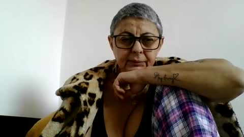 Snapshot of atikaarea chatting on February 2025 12:05:02 PM atikaarea online show from February 2025 12:05:02 PM