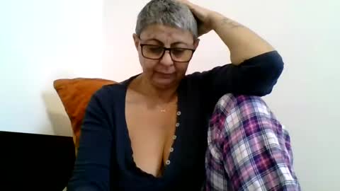 Snapshot of atikaarea chatting on February 2025 02:26:01 PM atikaarea online show from February 2025 02:26:01 PM