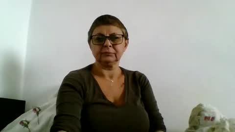 Snapshot of atikaarea chatting on October 2025 01:00:02 PM atikaarea online show from October 2025 01:00:02 PM