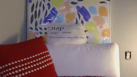 AtirahCali online show from December 2025 01:41:02 PM